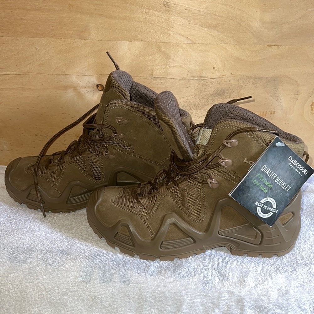 NWT Lowa Mens Zephyr Mid TF Boots